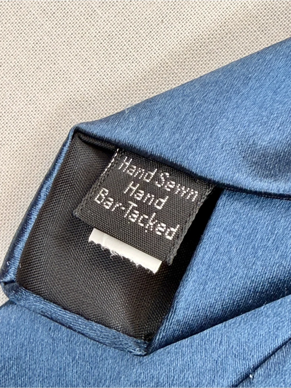 Rare Oscar de la Renta 100% Silk Designer Tie – Blue & Black Art Deco